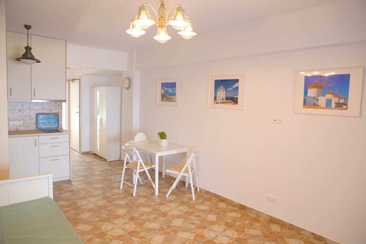 Mediterranean Sandy Beach Apartment Tolo Exterior photo